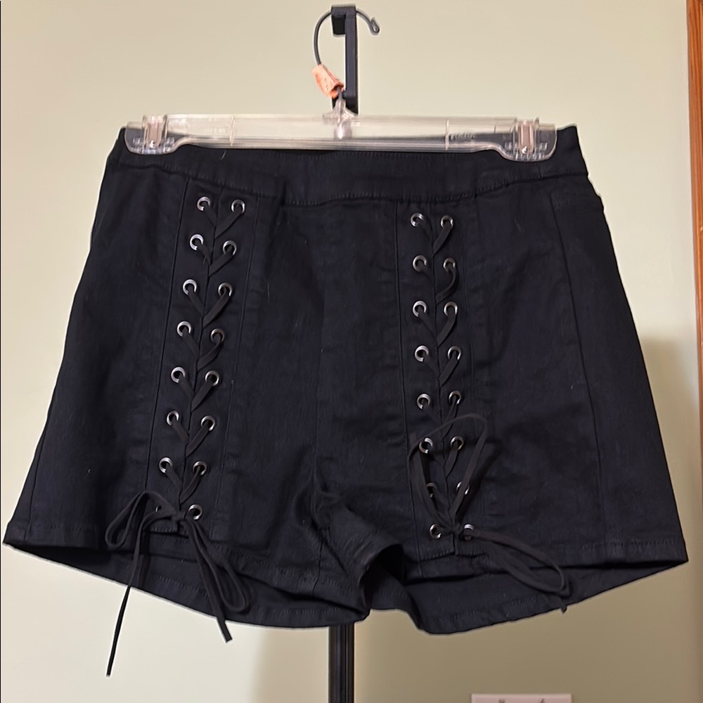 SOLD Hot Topic Black High Waist Lace-Up Shorts